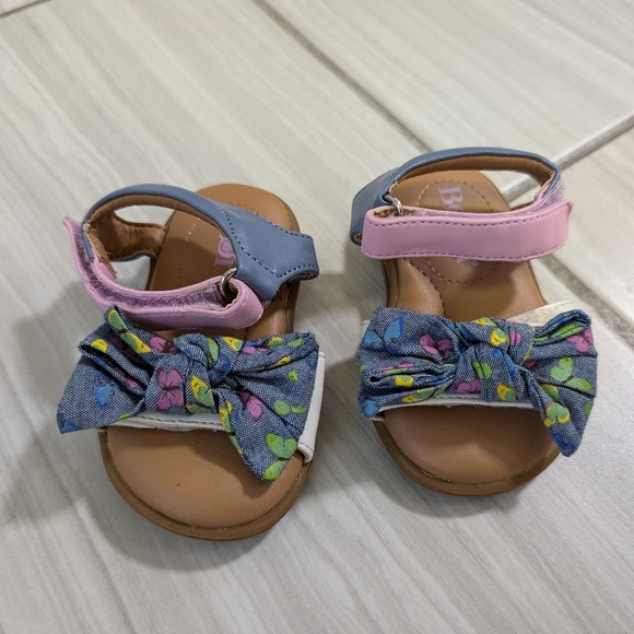 Born Sandals Baby Toddler Ankle strap Velcro, Butterfly Bow, Size 3 - Picture 1 of 3